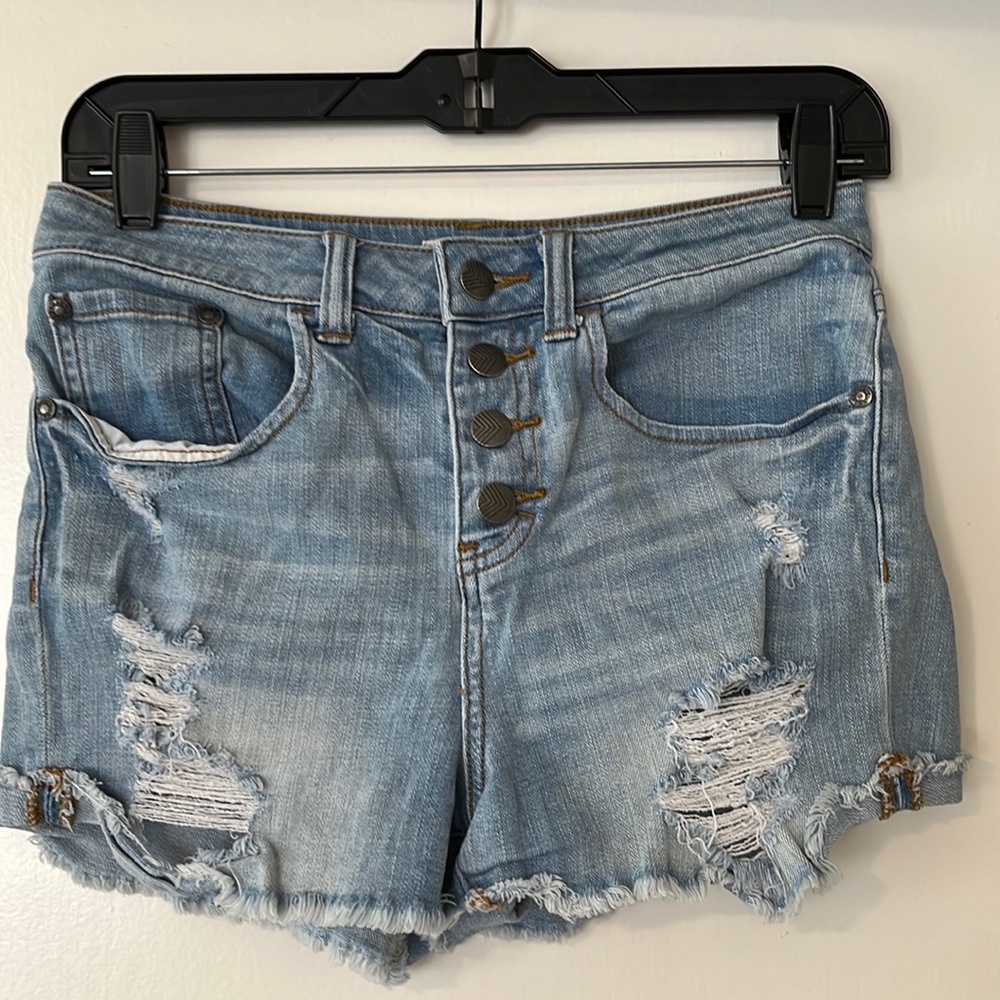 Sun & Shadow size 5 button up shorts